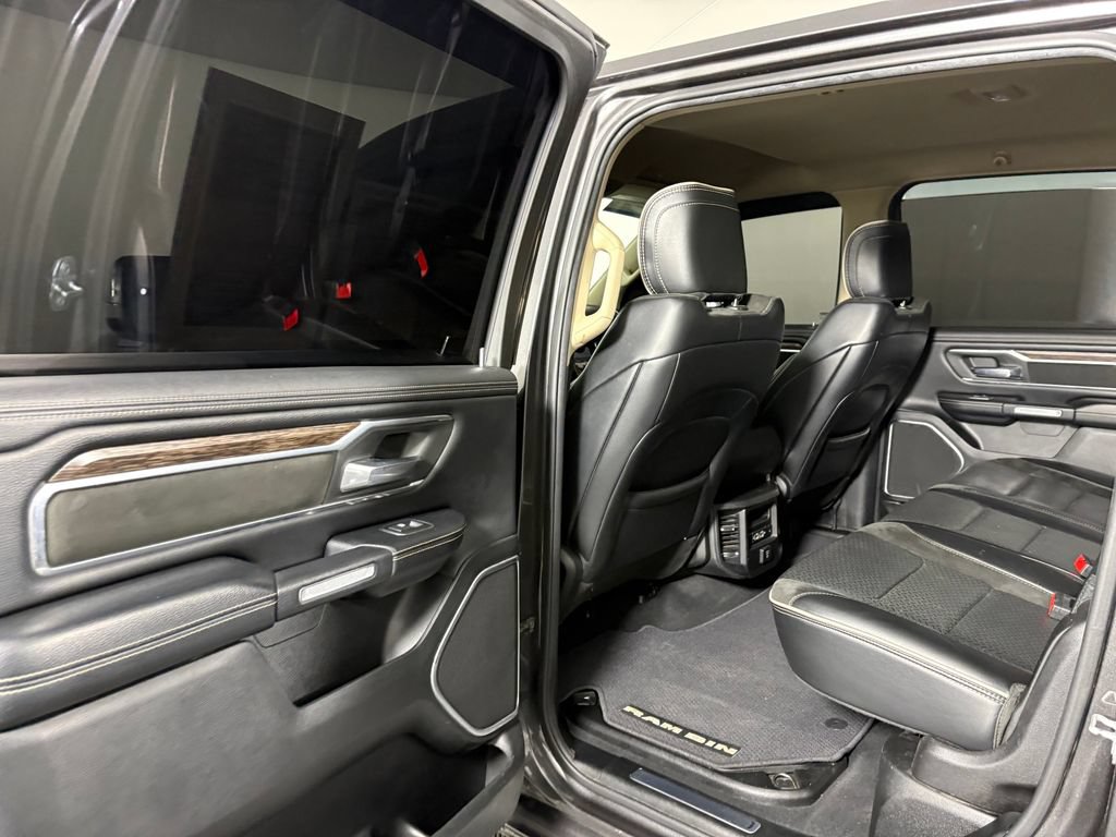 Used 2019 RAM 1500 Laramie AWD/4WD image 28