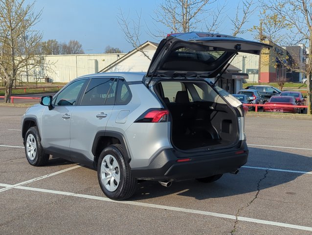 Used 2025 Toyota RAV4 LE image 6