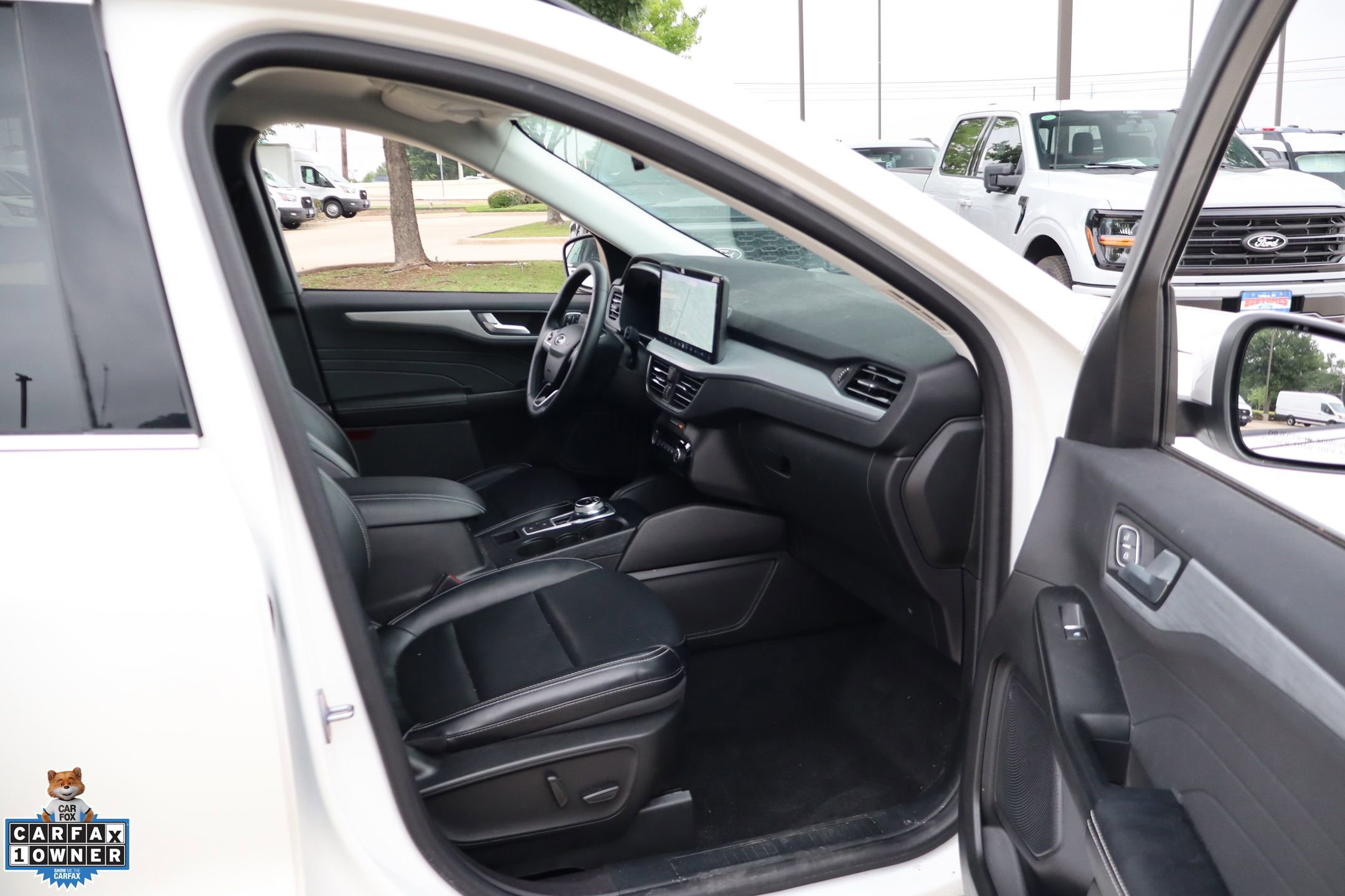 Certified 2023 Ford Escape Platinum AWD/4WD image 29
