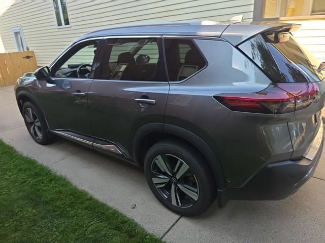 Used 2023 Nissan Rogue SL w/ SL Premium Package AWD/4WD image 3