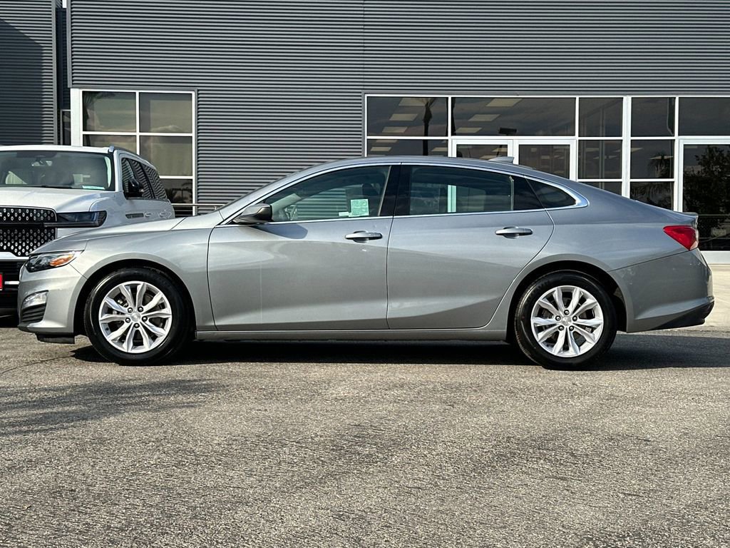 Used 2023 Chevrolet Malibu LT image 2