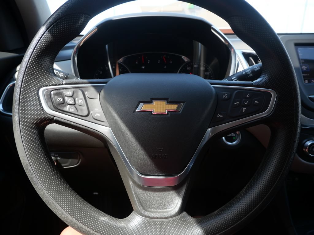 Used 2023 Chevrolet Equinox LT FWD image 25