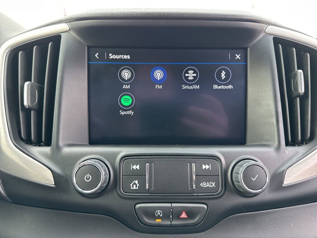 Used 2024 GMC Terrain SLT image 36