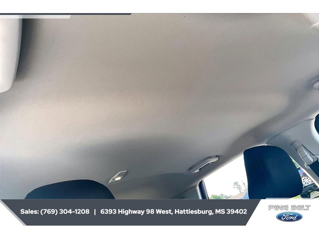 Certified 2023 Ford Edge SE image 16