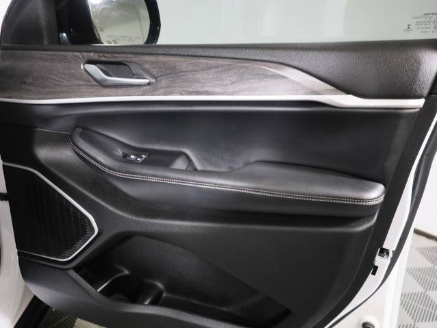 Used 2022 Jeep Grand Cherokee L Limited AWD/4WD image 27