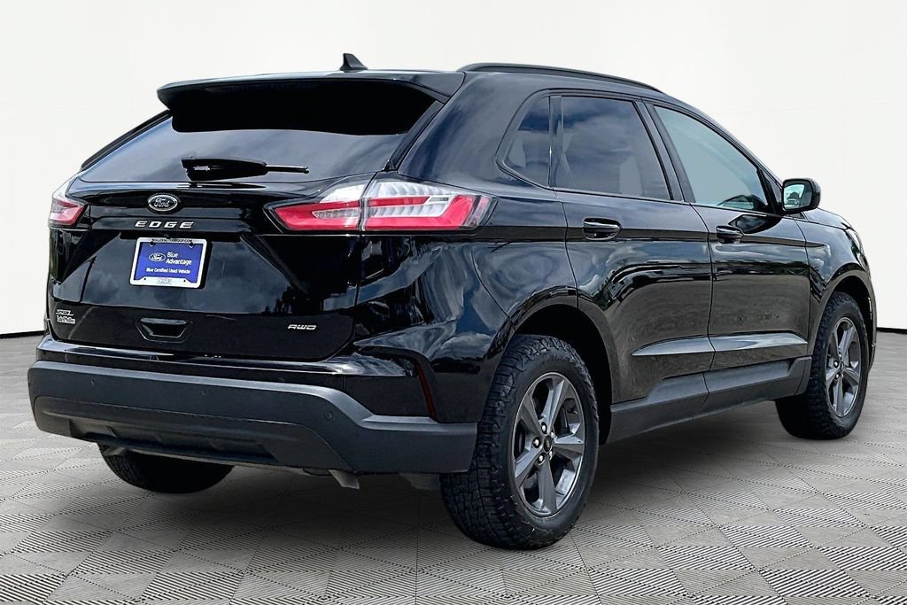 Certified 2023 Ford Edge SEL w/ Sport Appearance Package AWD/4WD image 2