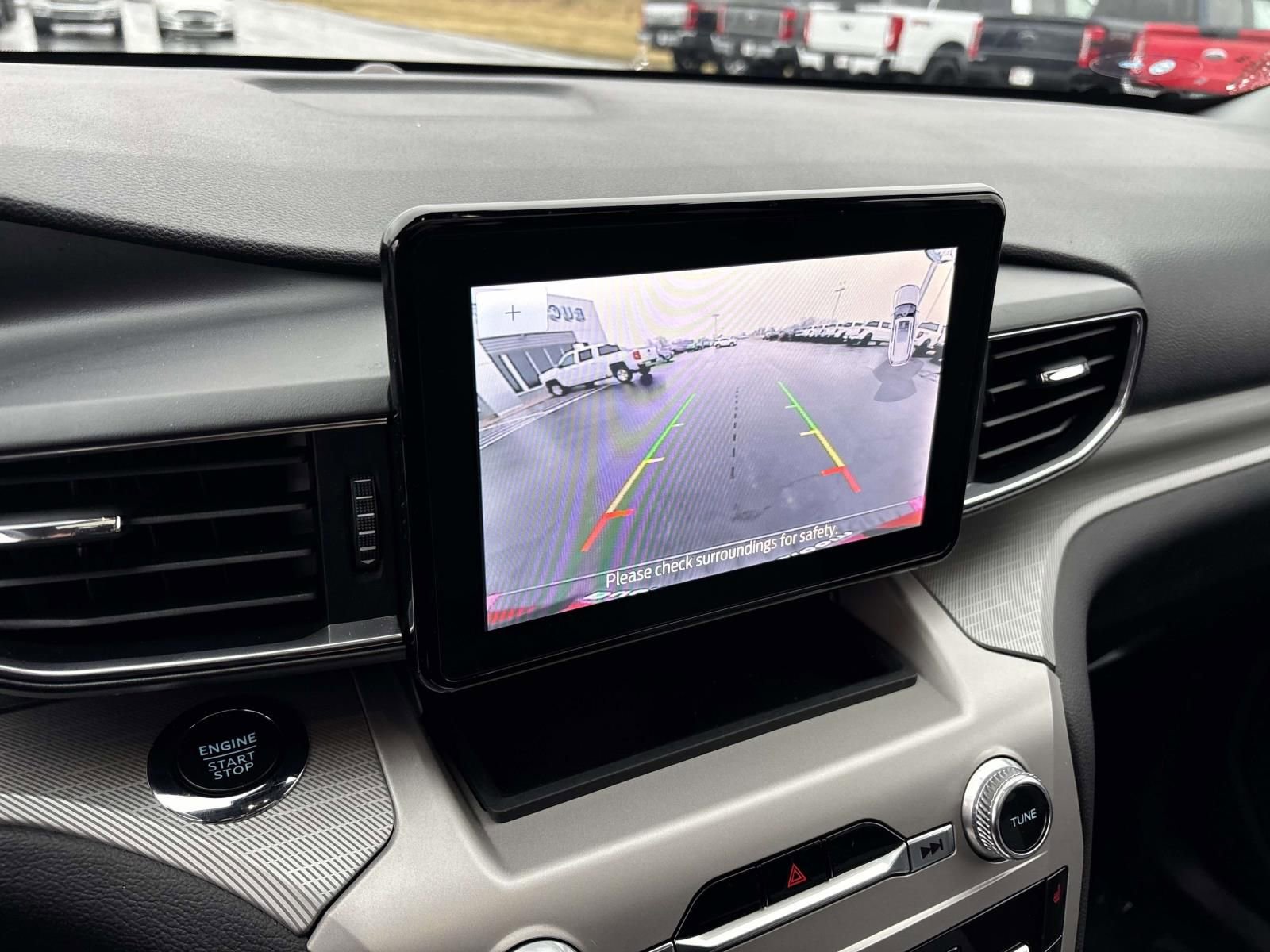 Certified 2022 Ford Explorer XLT w/ Equipment Group 202A image 22