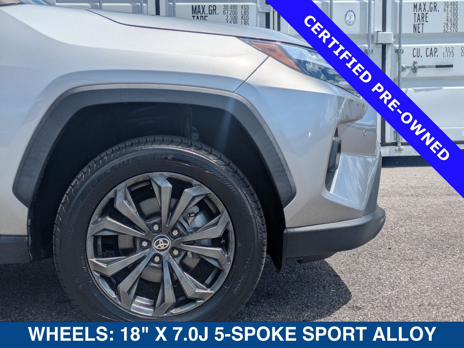 Used 2022 Toyota RAV4 XLE Premium AWD/4WD image 12