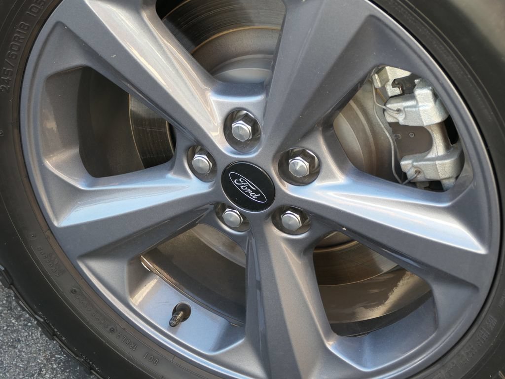 Certified 2024 Ford Edge SEL w/ Sport Appearance Package AWD/4WD image 12