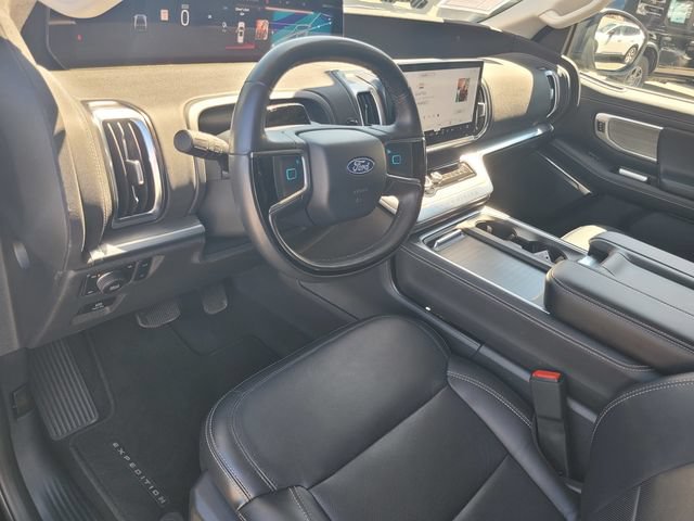 Certified 2025 Ford Expedition Max Platinum AWD/4WD image 9