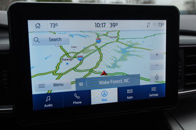 Certified 2022 Ford Explorer XLT w/ Equipment Group 202A image 34