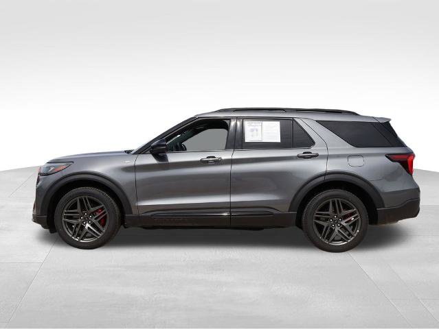 Certified 2025 Ford Explorer ST-Line w/ ST-Line Street Pack AWD/4WD image 2