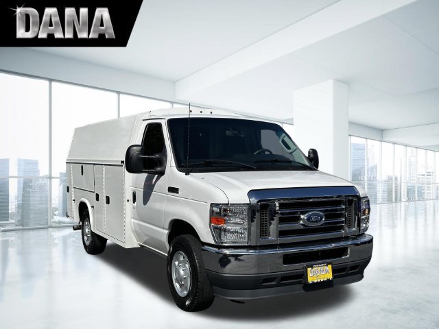 Certified 2022 Ford E-350 and Econoline 350 Super Duty w/ Power Windows & Locks Group