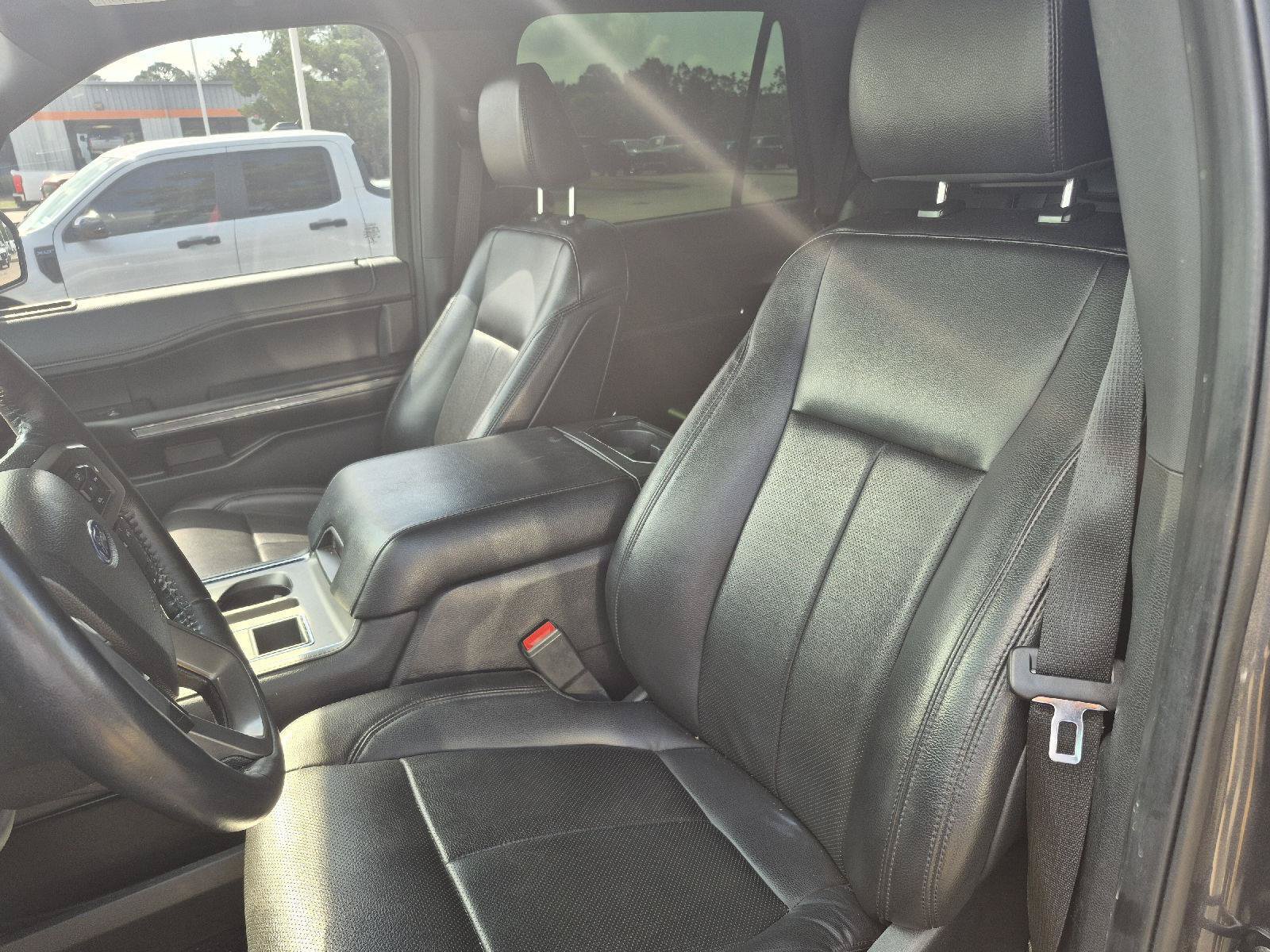 Certified 2021 Ford Expedition XLT RWD image 2
