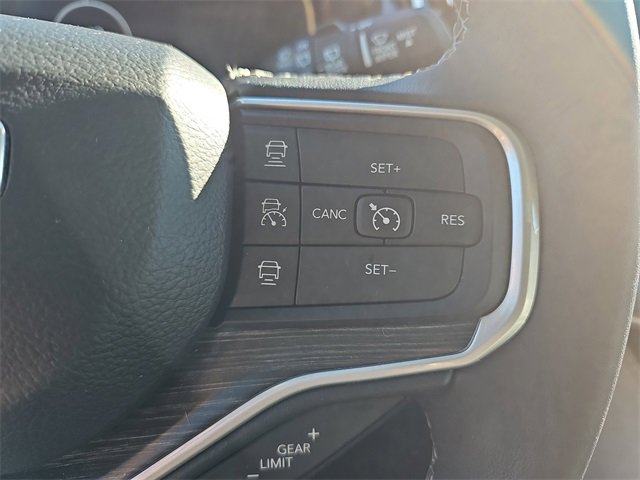 Used 2023 Jeep Wagoneer Series III w/ Premium Group I image 18