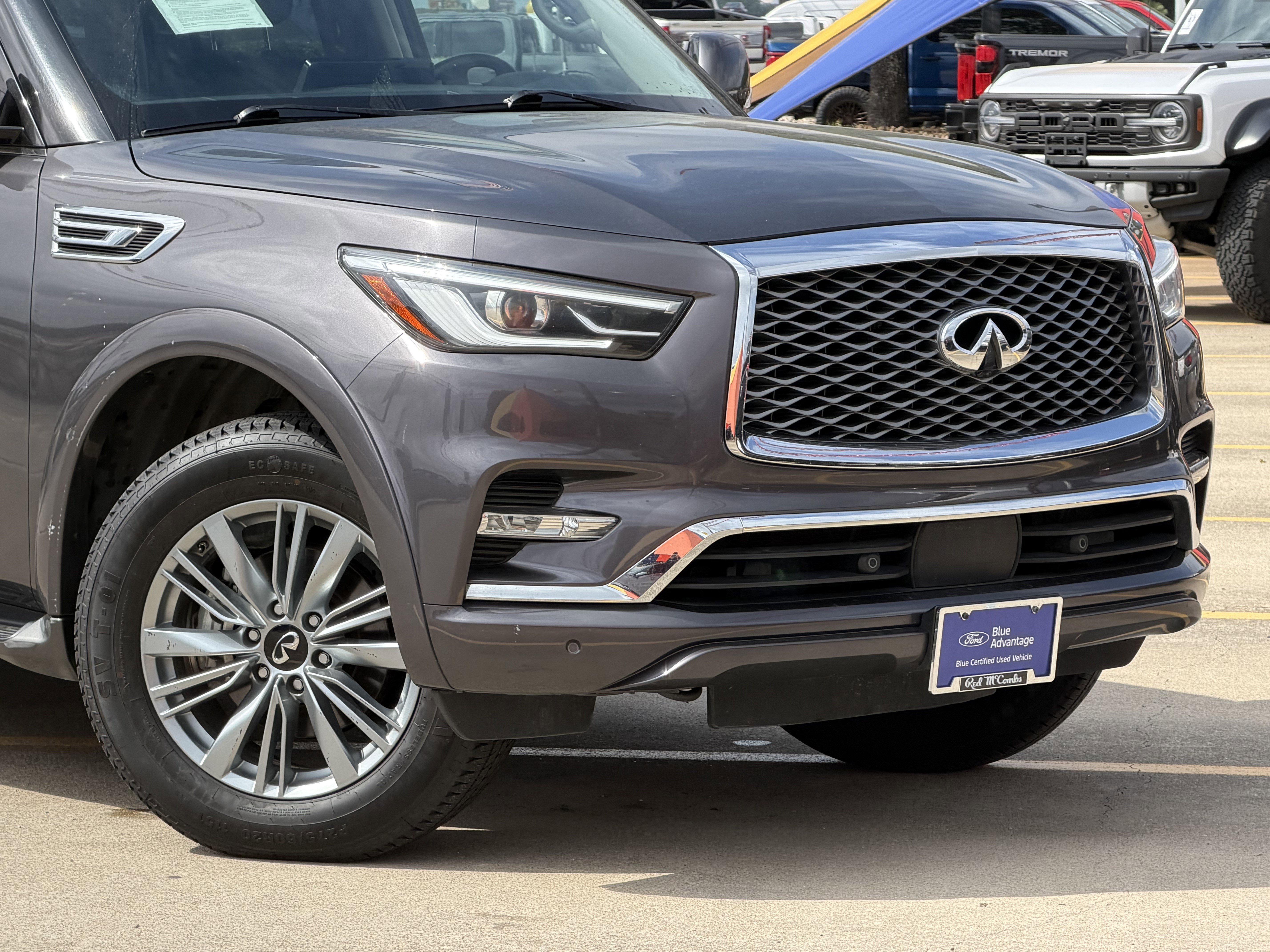 Used 2024 INFINITI QX80 Luxe image 2