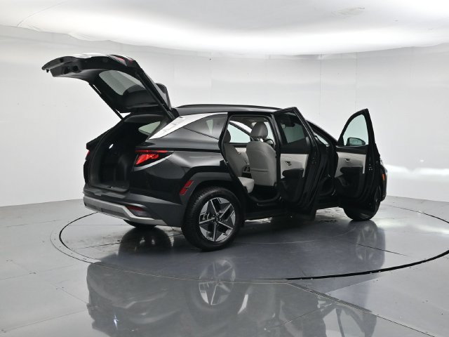 Used 2025 Hyundai Tucson SEL FWD image 45