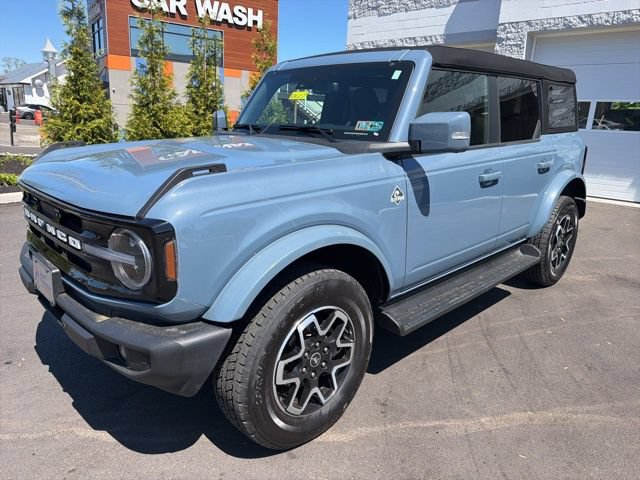 Certified 2025 Ford Bronco Outer Banks AWD/4WD image 2