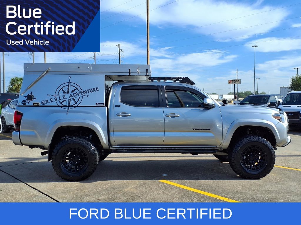 Used 2022 Toyota Tacoma SR5 w/ Technology Package AWD/4WD image 8