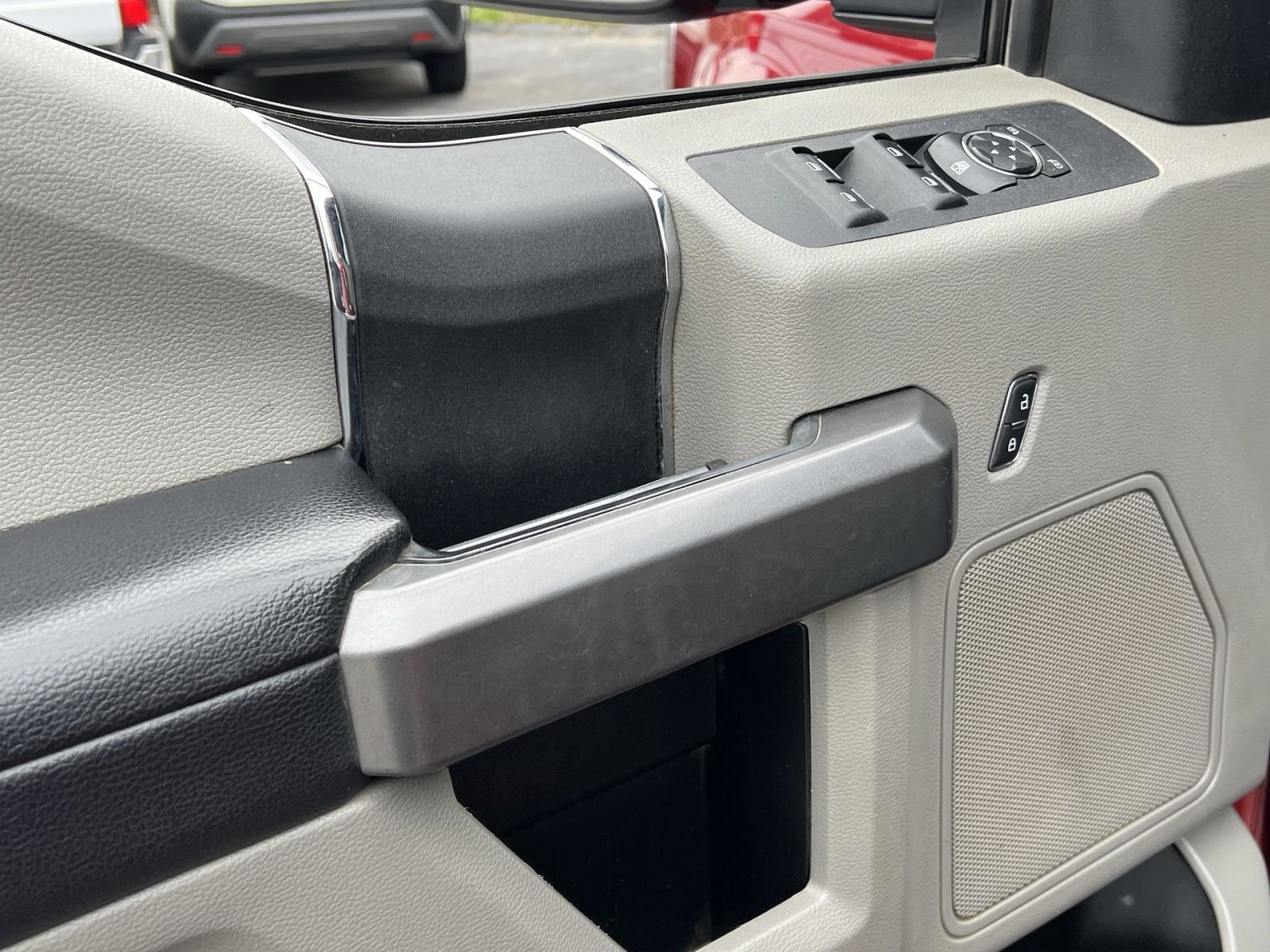 Certified 2020 Ford F350 XLT w/ Snow Plow Prep Package image 14