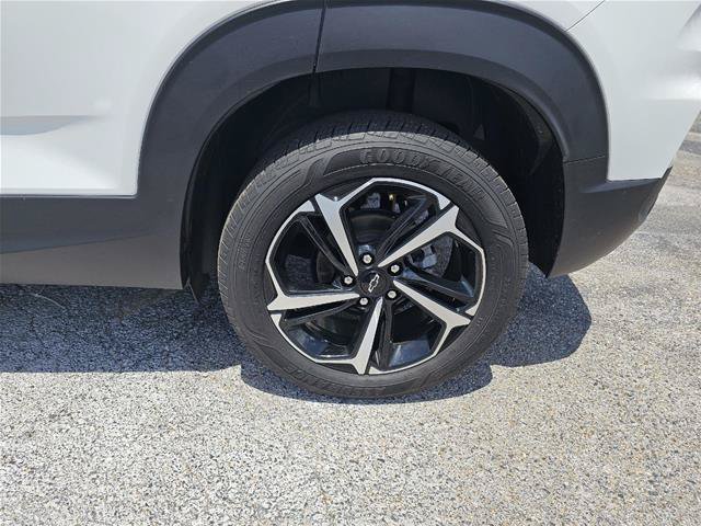 Used 2023 Chevrolet TrailBlazer RS w/ Convenience Package AWD/4WD image 10