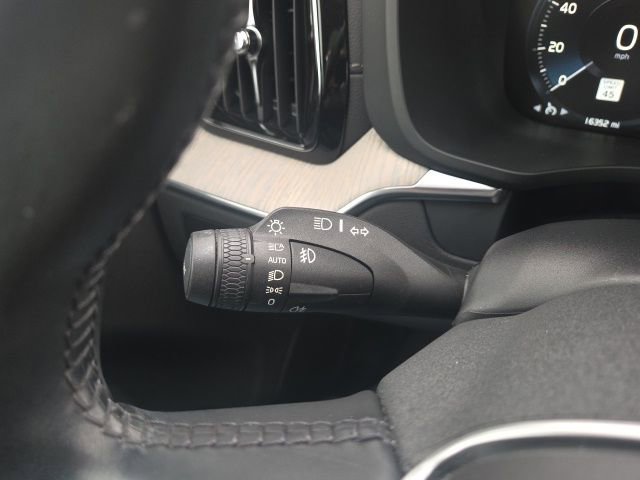Used 2021 Volvo XC60 T5 Inscription image 47