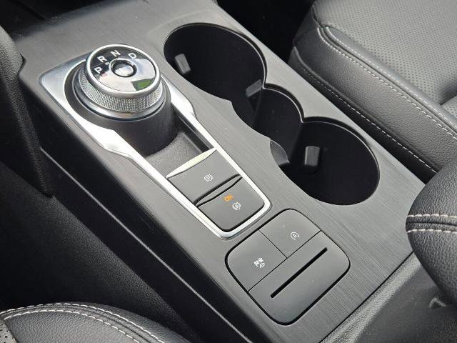 Certified 2022 Ford Escape SEL w/ Equipment Group 302A image 23