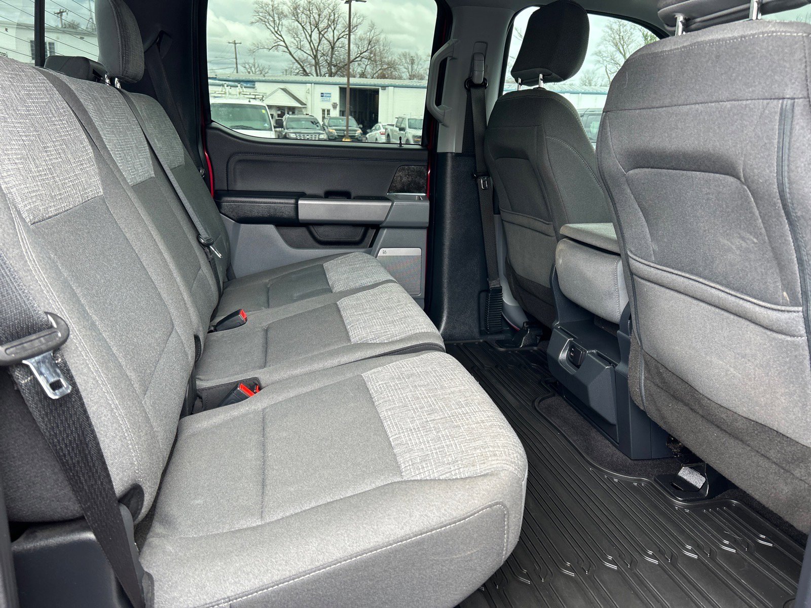 Certified 2022 Ford F150 XLT w/ Equipment Group 302A High image 19