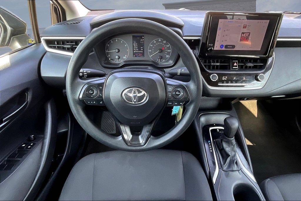 Used 2024 Toyota Corolla LE FWD image 8