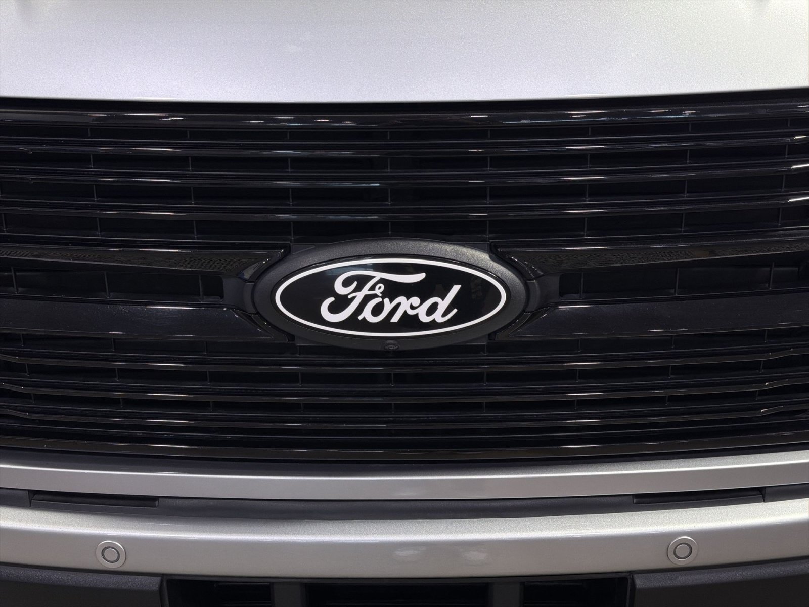 Certified 2024 Ford F150 Platinum w/ FX4 Off-Road Package AWD/4WD image 12