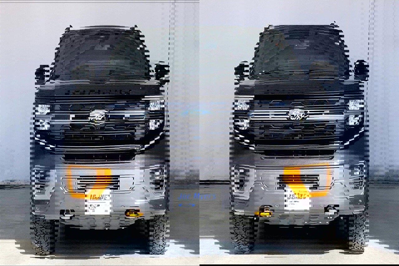 Certified 2025 Ford Expedition Tremor image 2