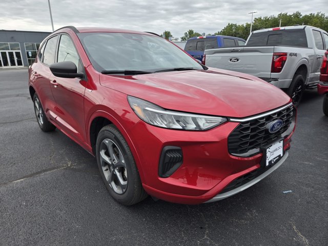 Certified 2024 Ford Escape ST-Line w/ Tech Pack #1 AWD/4WD image 1