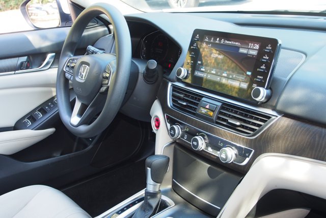Used 2020 Honda Accord EX image 10