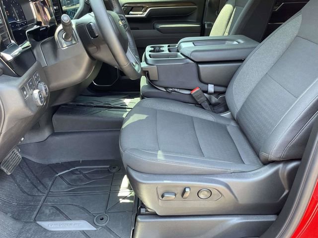 Used 2025 Chevrolet Silverado 3500 LT w/ Convenience Package AWD/4WD image 13