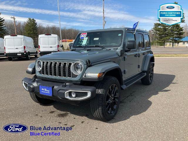 Used 2025 Jeep Wrangler Unlimited Sahara AWD/4WD image 27