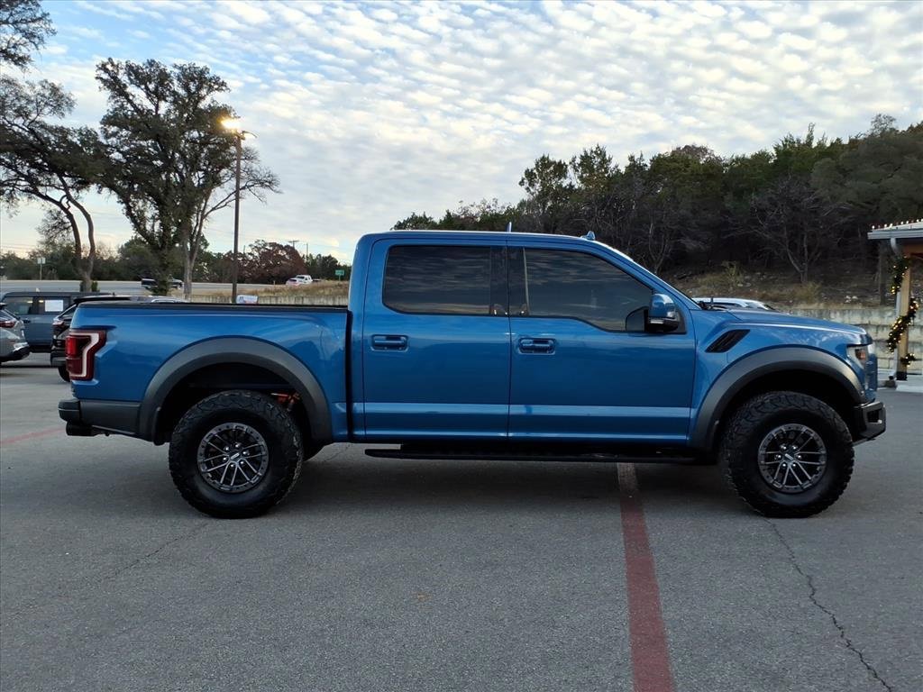 Certified 2019 Ford F150 Raptor w/ Equipment Group 802A Luxury image 5