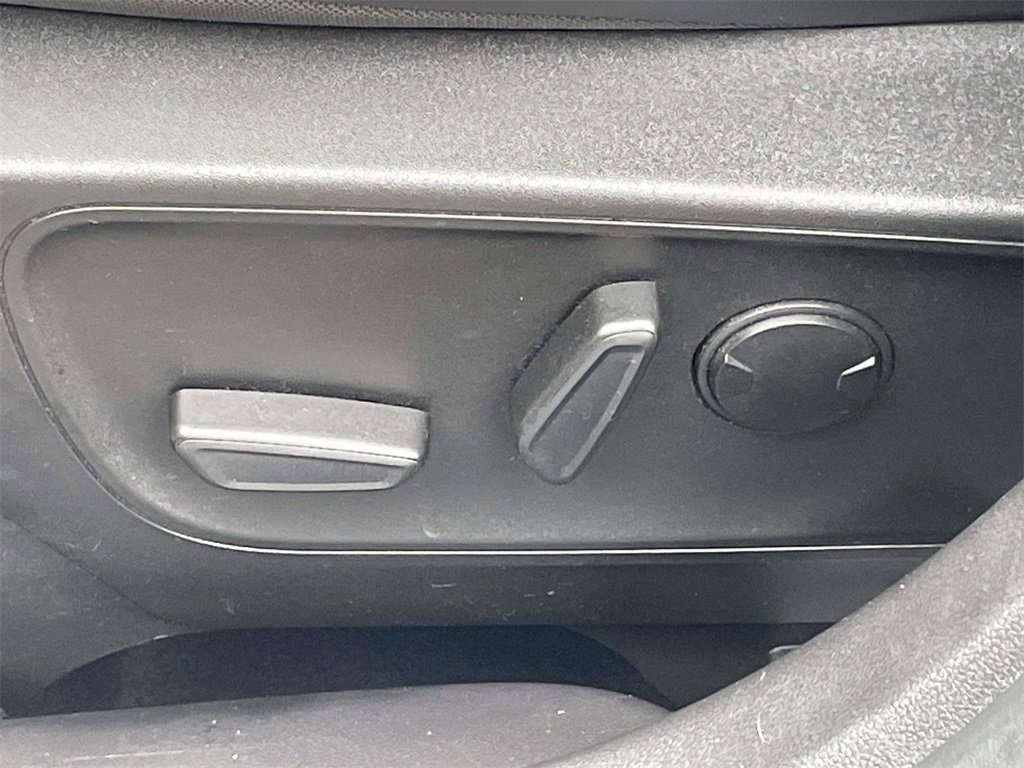 Certified 2023 Ford Escape ST-Line image 14