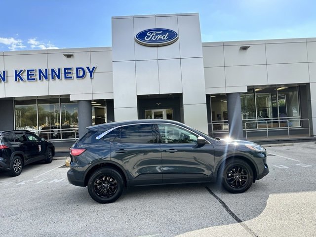 Certified 2022 Ford Escape SE w/ Cold Weather Package image 11