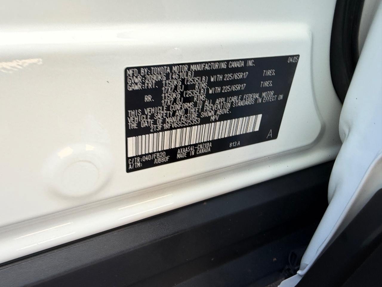 Used 2025 Toyota RAV4 LE AWD/4WD image 22