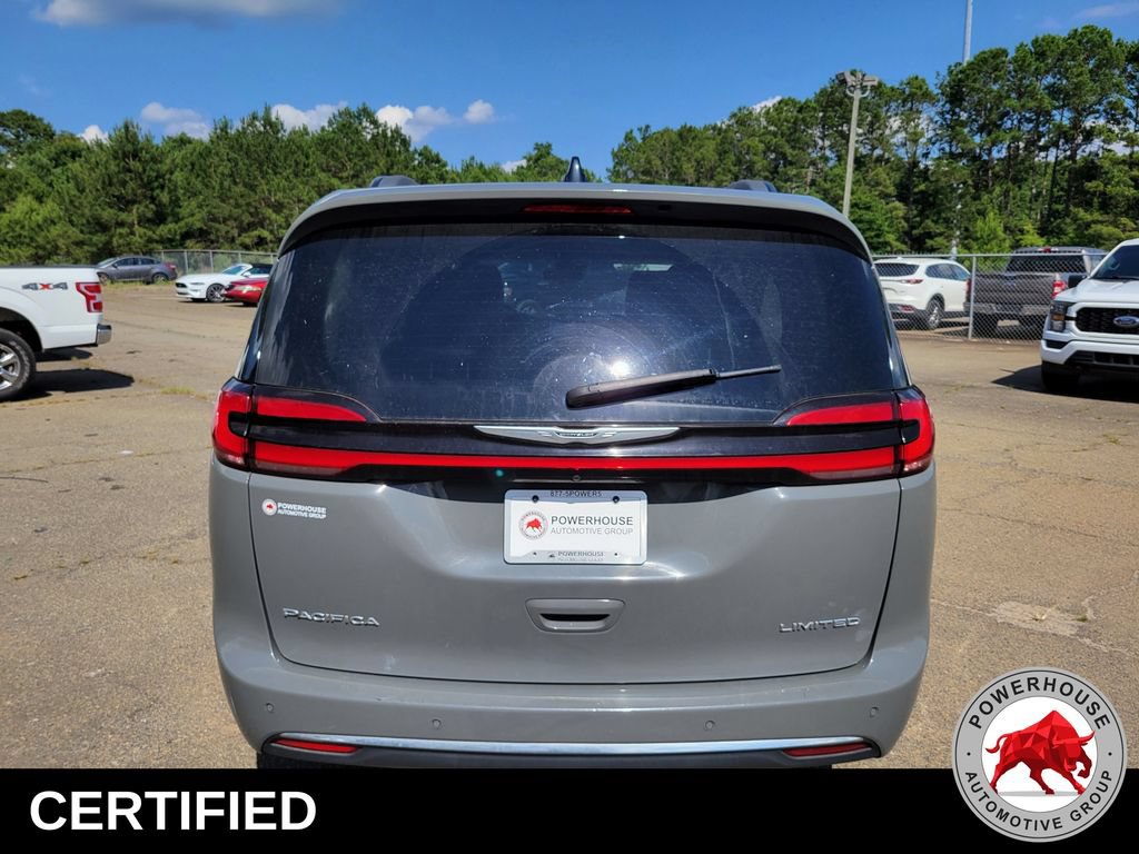 Used 2023 Chrysler Pacifica Limited FWD image 4