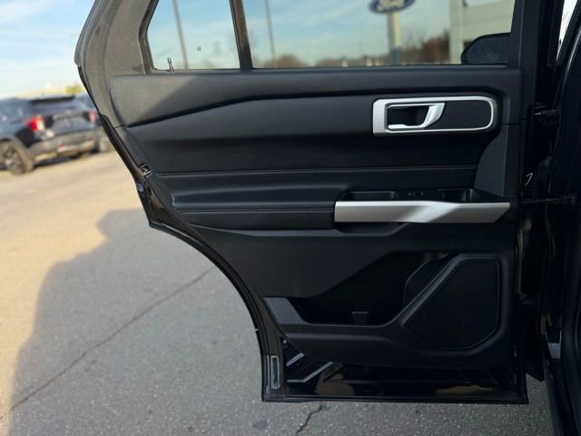 Certified 2023 Ford Explorer XLT w/ Equipment Group 202A image 13