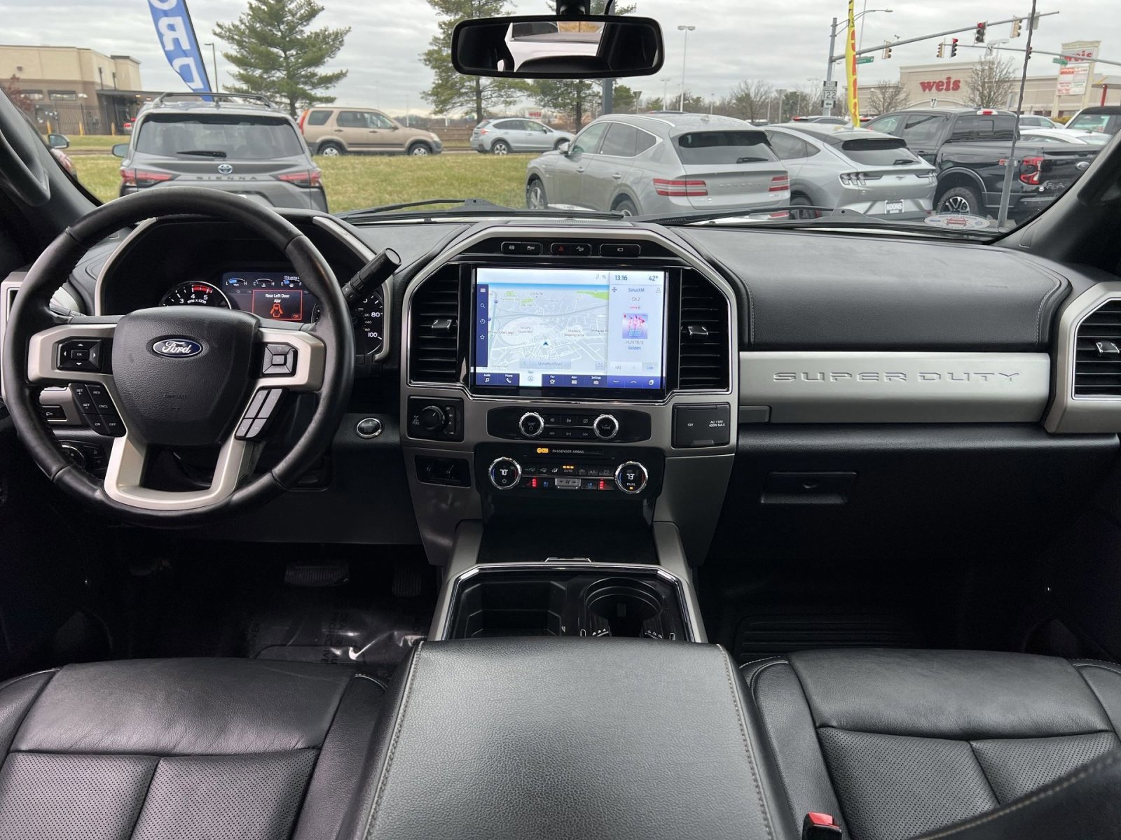 Certified 2022 Ford F350 Lariat w/ Lariat Ultimate Package image 23