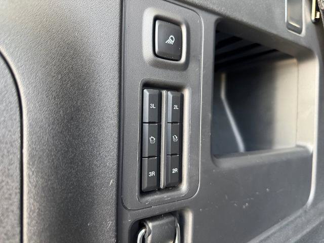 Certified 2025 Ford Expedition Active image 19