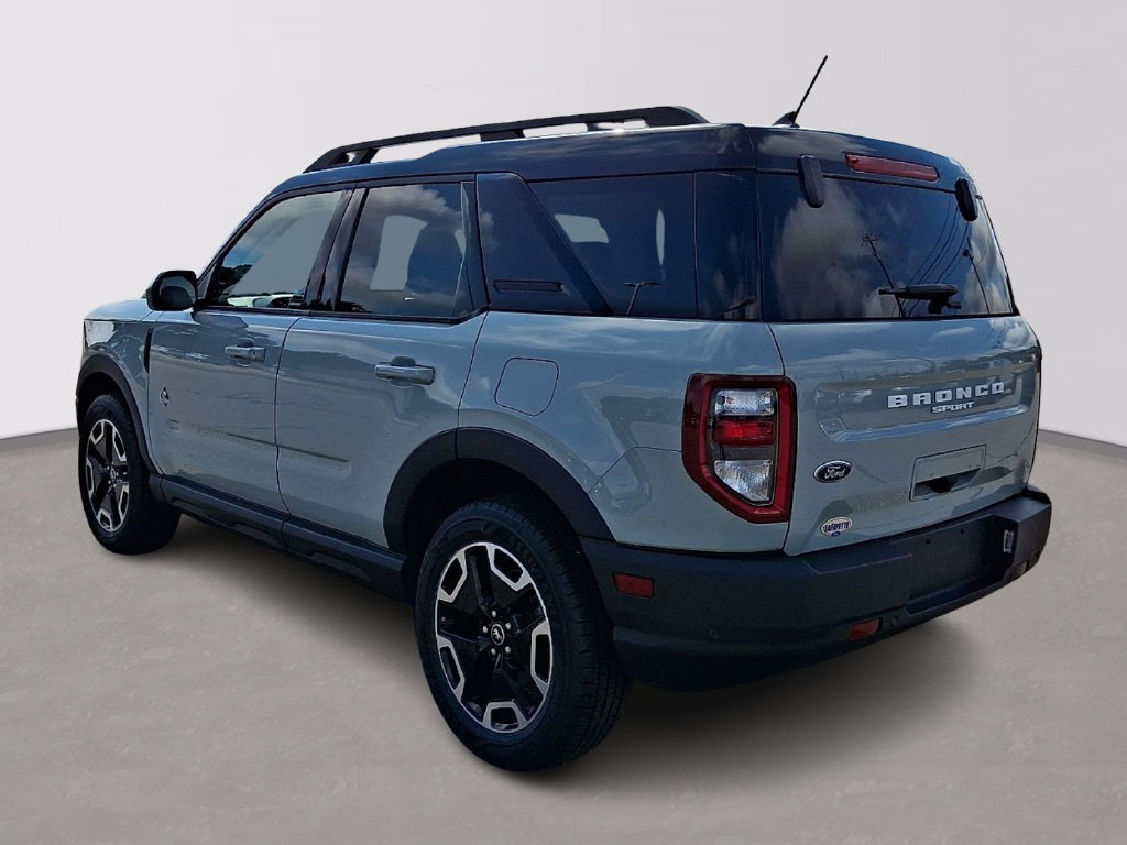 Certified 2024 Ford Bronco Sport Outer Banks w/ Tech Package AWD/4WD image 4