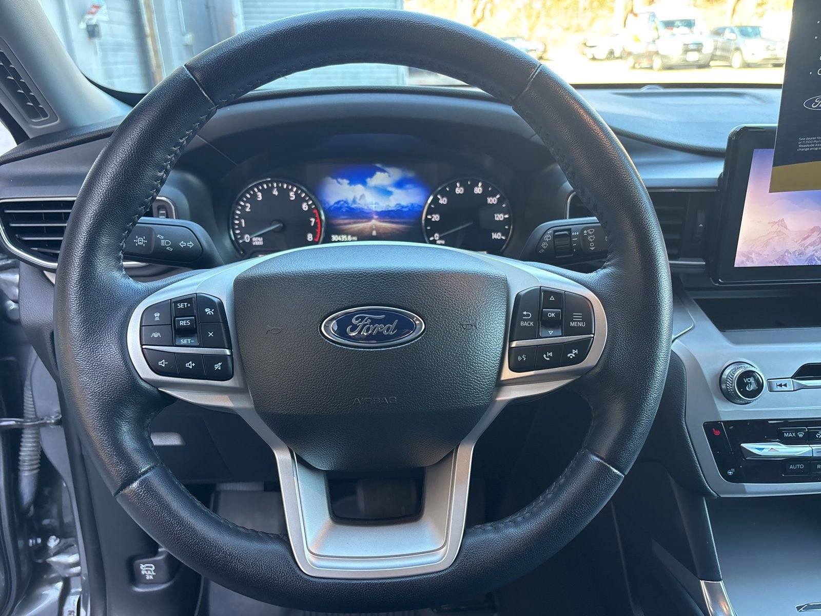 Certified 2022 Ford Explorer XLT w/ Equipment Group 202A AWD/4WD image 20