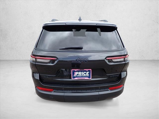 Used 2024 Jeep Grand Cherokee L Limited w/ Black Appearance Package AWD/4WD image 3