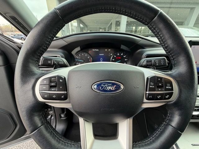 Certified 2021 Ford Explorer XLT w/ Equipment Group 202A image 11