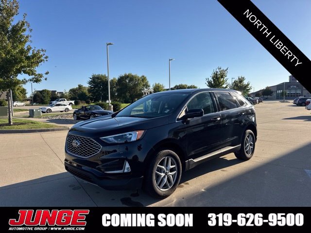 Certified 2024 Ford Edge SEL w/ Convenience Package AWD/4WD image 3