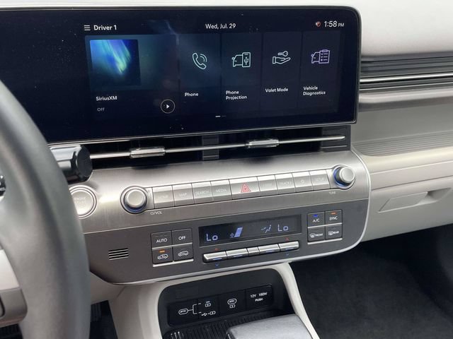 Used 2025 Hyundai Kona SEL AWD/4WD image 12