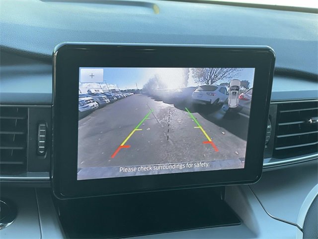 Certified 2022 Ford Explorer XLT w/ Equipment Group 202A image 16